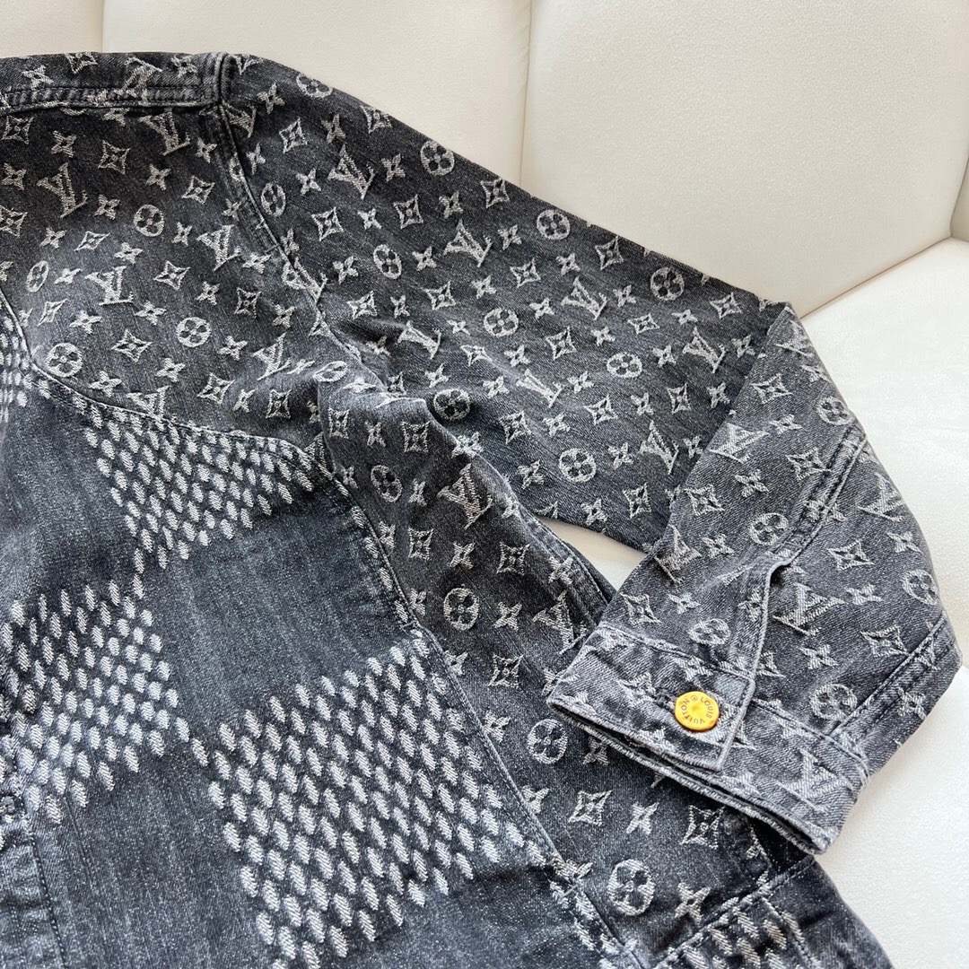 Louis Vuitton x Nigo Giant Damier Waves Denim Jacket – SNKRVILLE